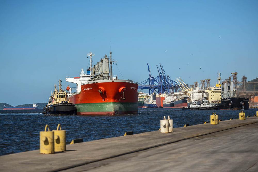 No acumulado do ano, de janeiro a setembro, o aumento registrado é de 11% em relação ao mesmo período em 2019. Neste ano, 43,9 milhões de toneladas foram importadas e exportadas pelos terminais do Paraná. No ano passado, nos noves meses, 39,7 milhões de t