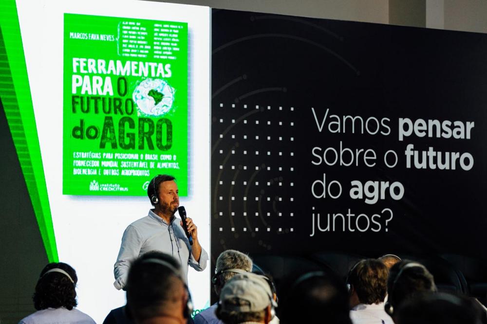 O consultor Marcos Fava Neves foi o convidado do Hub de Agro da RIC para ministrar palestra sobre o tema