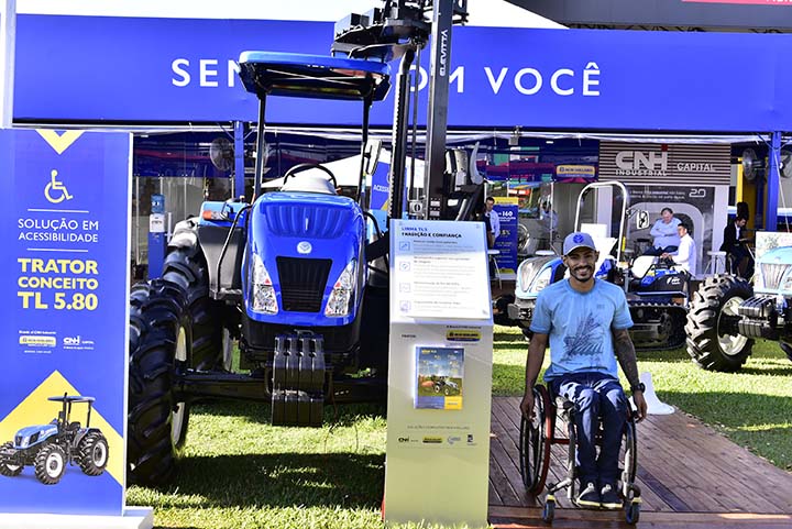 A New Holland Agriculture também inovou ao lançar em 2020 o primeiro trator agrícola acessível do mundo feito por uma montadora. A máquina foi apresentada nas feiras agrícolas Show Rural Coopavel e Expodireto Cotrijal, no primeiro trimestre do ano.