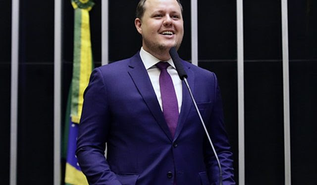 Proposta tem como objetivo corrigir distorções e garantir justiça fiscal para setores produtivos alcançados pela taxa ambiental