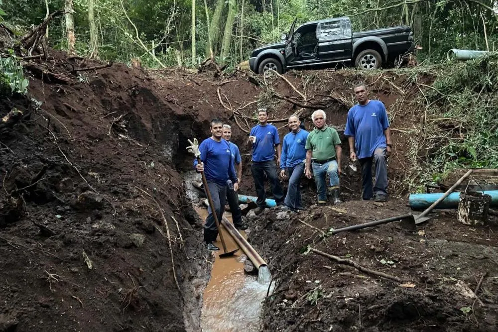 Apoio técnico do IAT recupera nascente e melhora o fornecimento de água em Faxinal Foto: IAT-PR