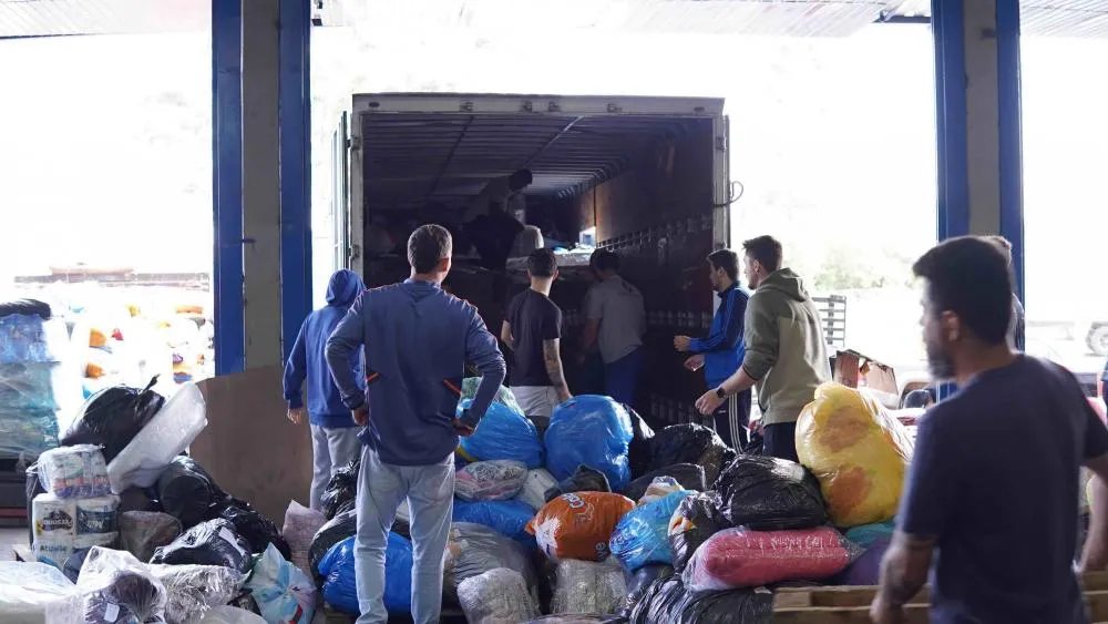 Doações recebidas pela Sicredi Origens, em Gravataí (RS), são destinadas à população por meio de um centro de distribuição voluntário organizado pelas cooperativas Crédito: Divulgação/Sicred