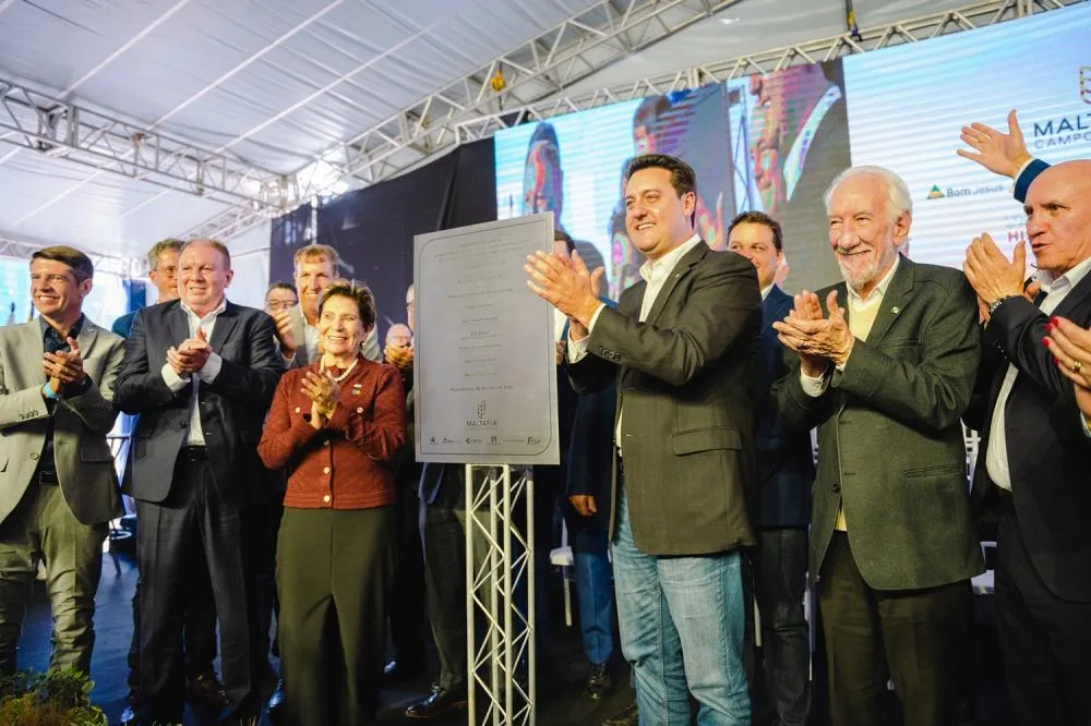 O evento contou com a presença de autoridades de âmbito federal, estadual e local. Também participaram clientes do mercado cervejeiro, parceiros de negócios e fornecedores que contribuíram para a execução da obra.