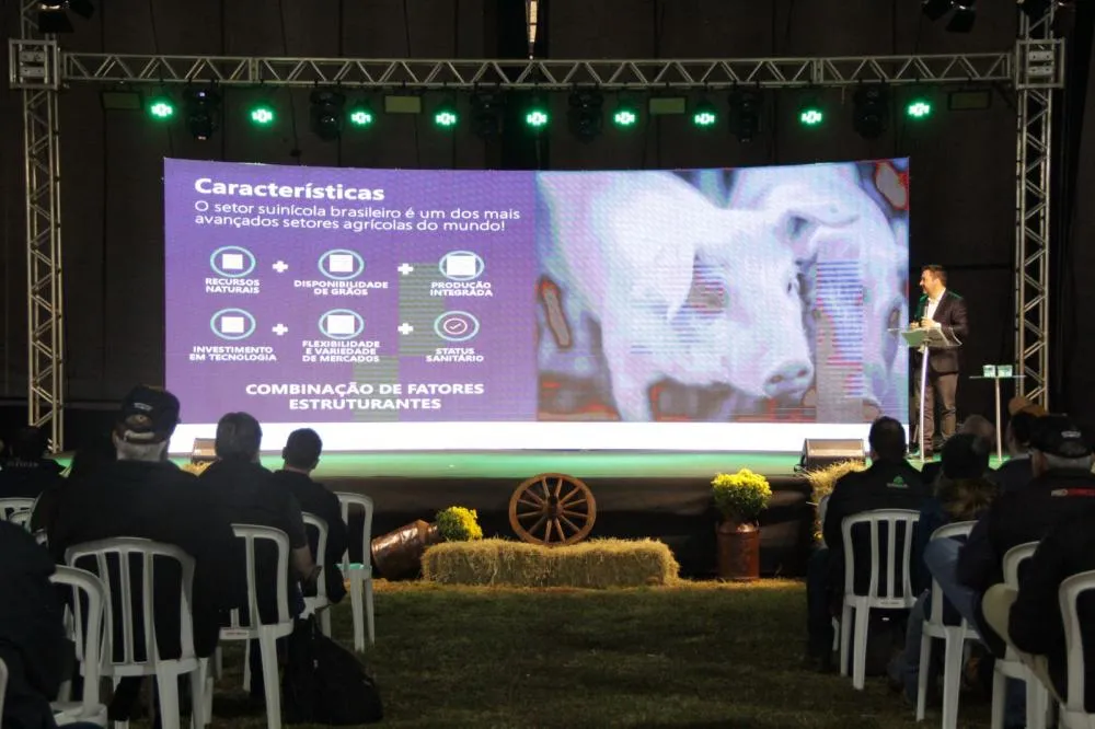 Tradicional feira do Gado Holandês será realizada em Arapoti/PR entre os dias 11 e 13 de julho