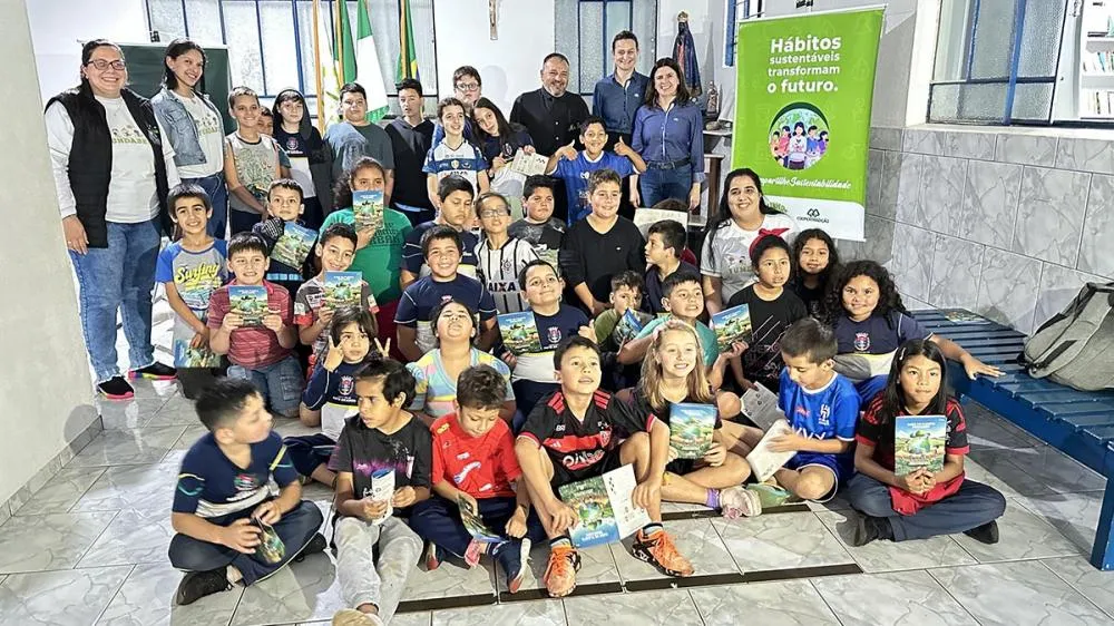 A cada espetáculo realizado, o mágico Mister Tan cativou as crianças com truques e lições valiosas sobre poluição dos rios, reciclagem e sustentabilidade