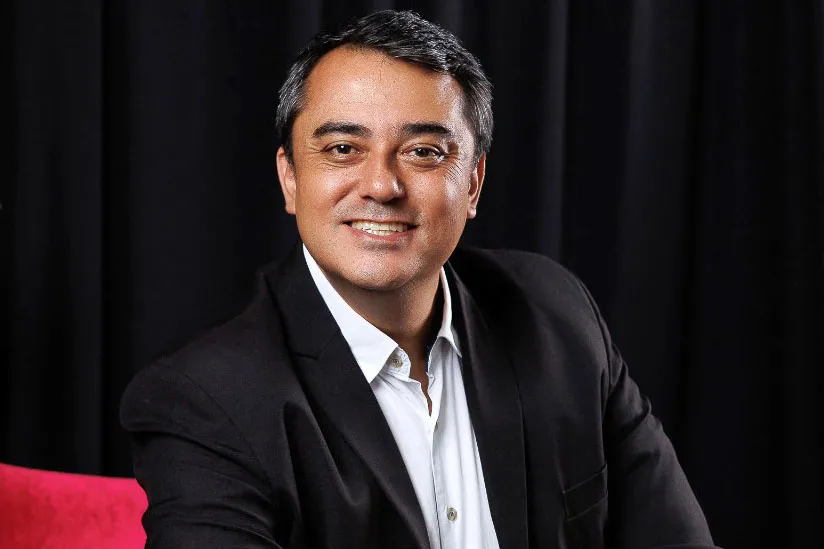 Fábio Sato – Nova Maneira