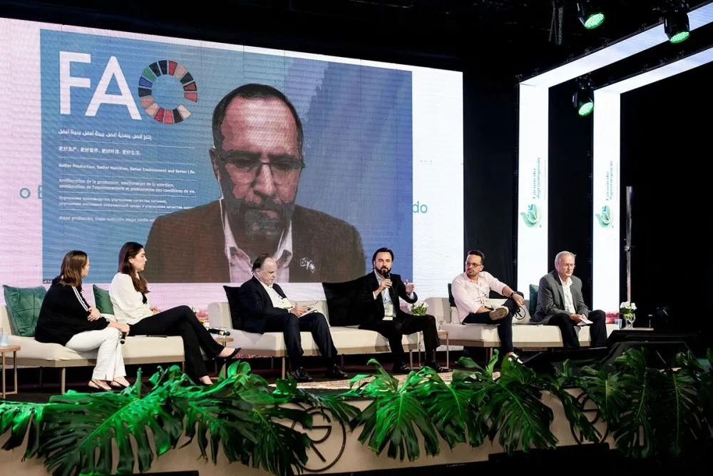 Ao longo dos anos, o evento foi se consolidando como um dos principais do setor e destaca-se por reunir, em um único local, representantes de toda a cadeia produtiva do agro. Divulgação