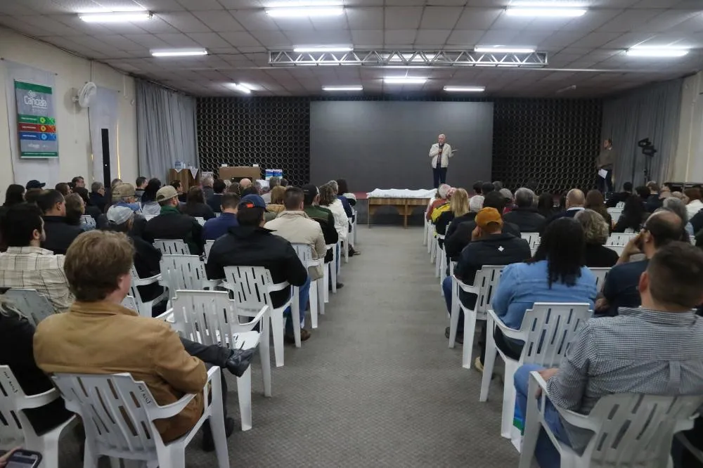 Em evento sobre produção de leite, Estado defende tecnologia e presença do jovem no campo Foto: Gisele Barão/EPR Comunicação