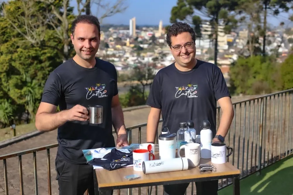 Linha de produtos e campanha de sorteio de prêmios promovem comércio e turismo na cidade Fotos: Daniel Calvo