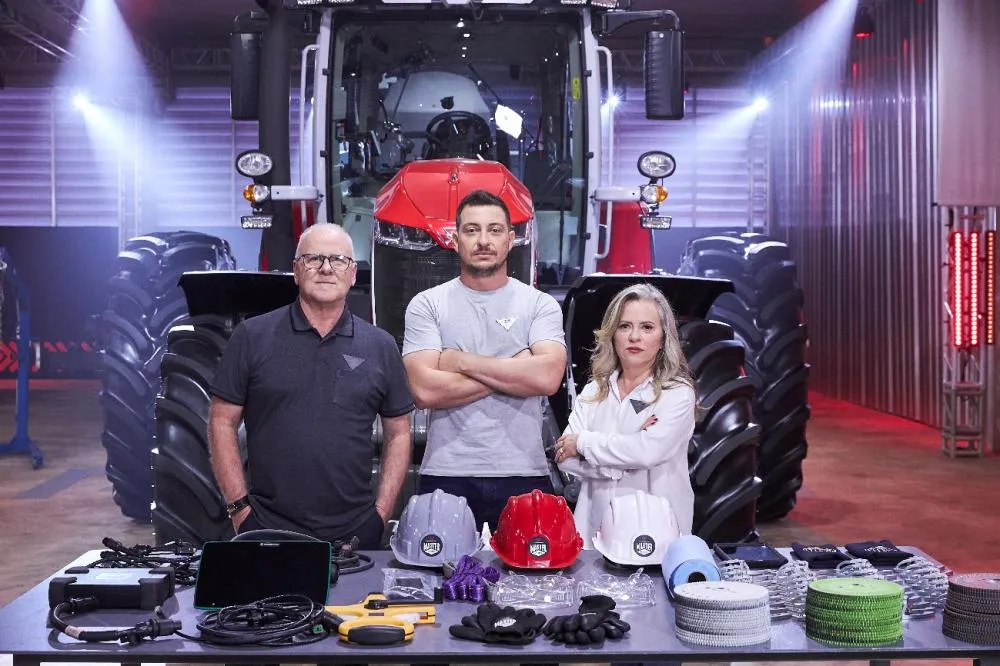 Corpo de jurados do Master Mechanic: José Fernando Schlosser, professor da Universidade Federal de Santa Maria; Cezar Bronzati, do time de serviços AGCO; e Sandra Nalli, fundadora da Escola do Mecânico