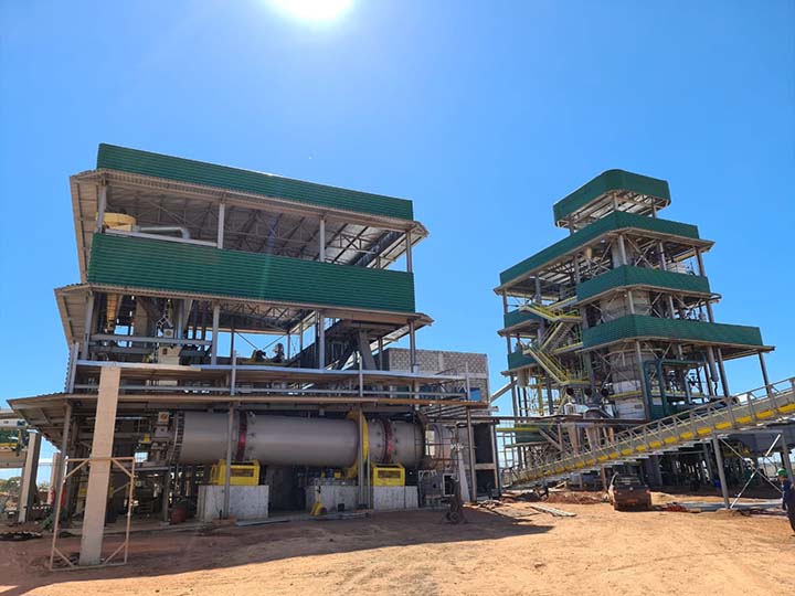 A empresa foi fundada em 2004, por Volney Aquino, veterinário especializado em reprodução animal, que iniciou atividades de produção de óleo e comercialização de produtos agroindustriais com um investimento próprio de R$ 100 mil em equipamentos usados, ad
