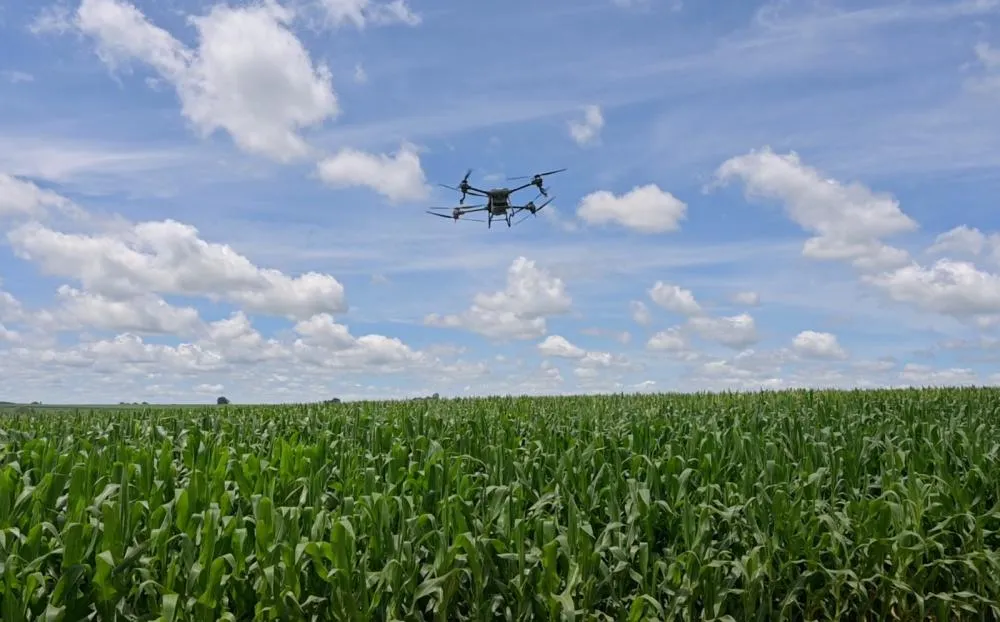 Mapa lança consulta pública para revisão das regras para operações aeroagrícolas com drones e tripulados. Foto Toninho Anhaia