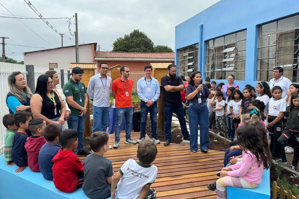 Projeto alia educação ambiental e sustentabilidade, incentivando o aprendizado prático sobre a preservação dos recursos naturais.