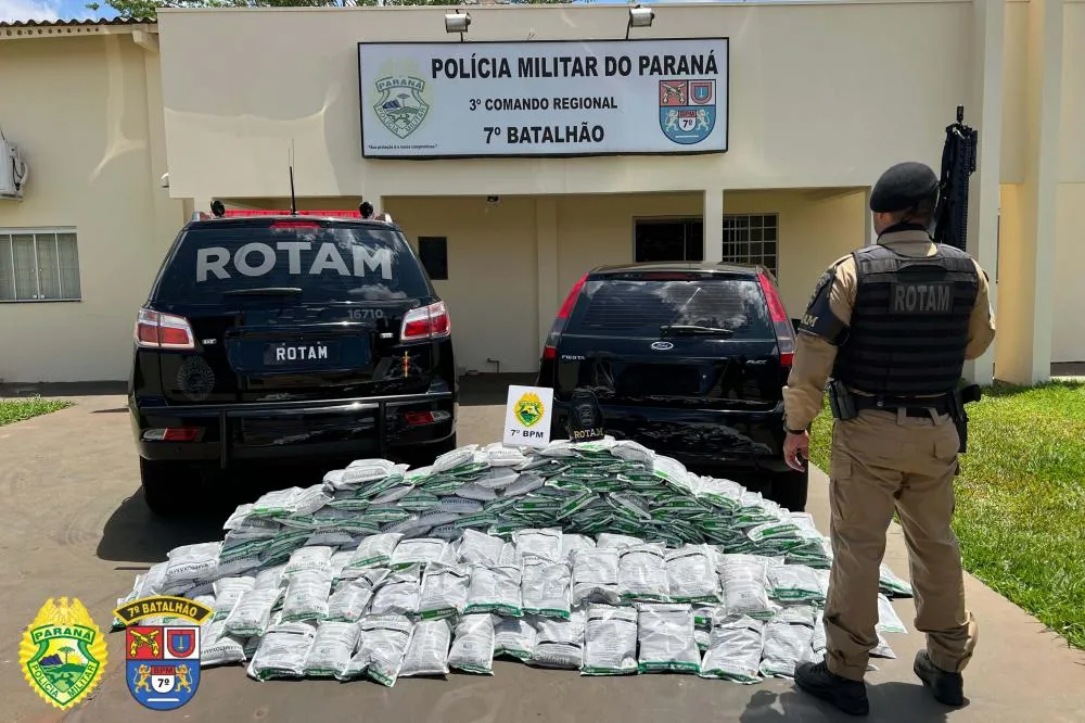 PMPR apreende 300 kg de agrotóxicos contrabandeados em Cruzeiro do Oeste Foto: PMPR