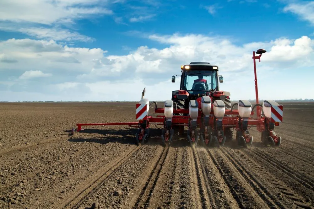 Tecnologia de monitoramento da lavoura que utiliza inteligência artificial é uma das alternativas disponíveis aos agricultores no realinhamento do planejamento, auxiliando na redução dos impactos econômicos
