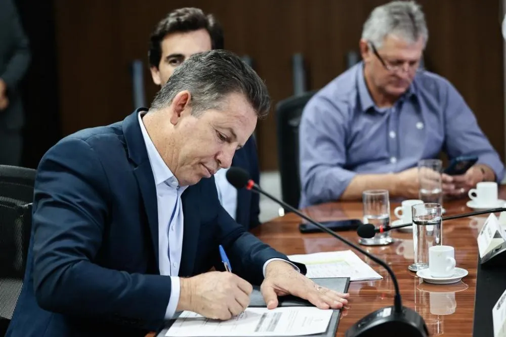 O governador Mauro Mendes, que assinou a sanção ao projeto. Foto Secom MT
