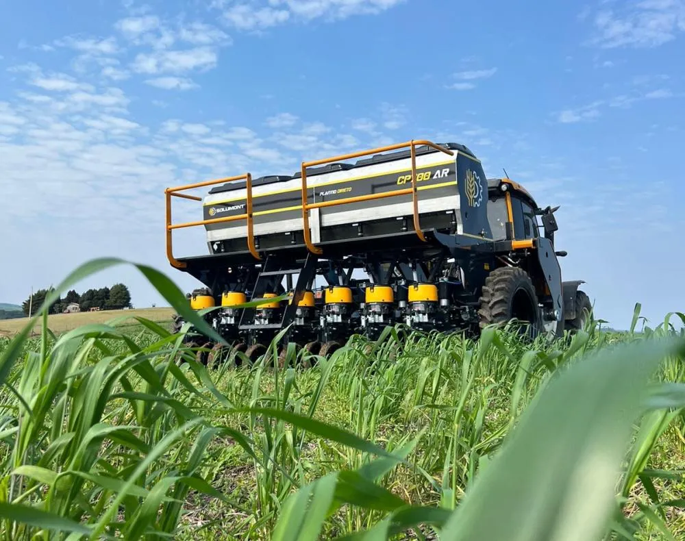 Diante dos extremos climáticos por todo o país, produtor precisa realizar bem a lição de casa, utilizando tecnologias eficientes na semeadura, para evitar o desperdício de sementes e insumos