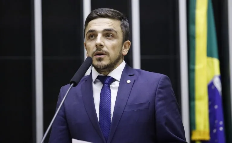Aliel Machado, relator da proposta. Foto Mário Agra/Câmara dos Deputados