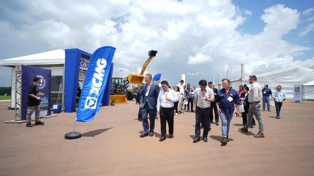 No local da exposição, as empresas participantes realizaram um intercâmbio aprofundado com o governo local e as associações convidadas sobre as perspectivas futuras de cooperação econômica e comercial entre China e Brasil.