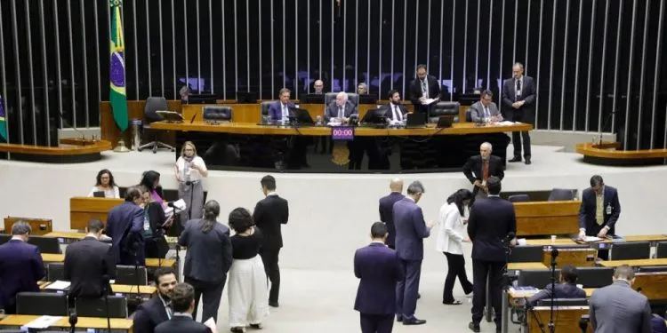 Para Sérgio Souza, proposta garante segurança regulatória, sustentabilidade e avanço tecnológico no agro brasileiro. Foto FPA.