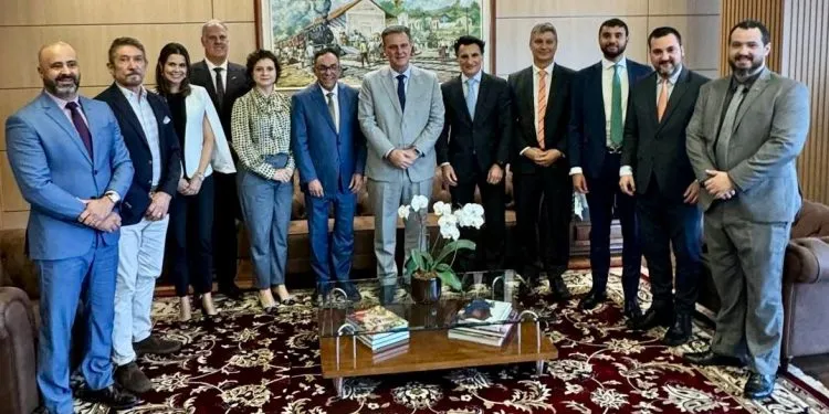 Abramilho reúne com o ministro da Agricultura para tratar sobre sincronia nas aprovações de biotecnologia entre Brasil e China. Abramilho