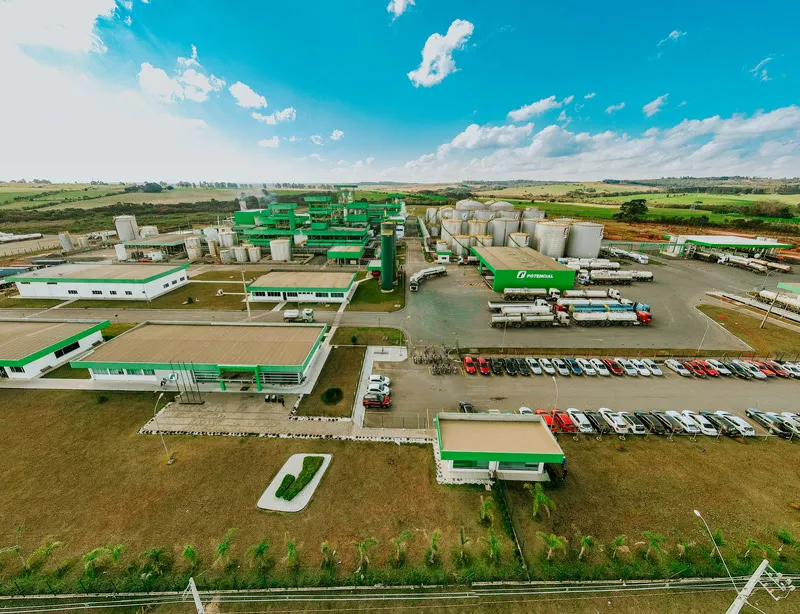 Tecnologia diminui a emissão de gases poluentes e possibilita a utilização do equipamento com diferentes tipos de combustíveis e biocombustíveis
