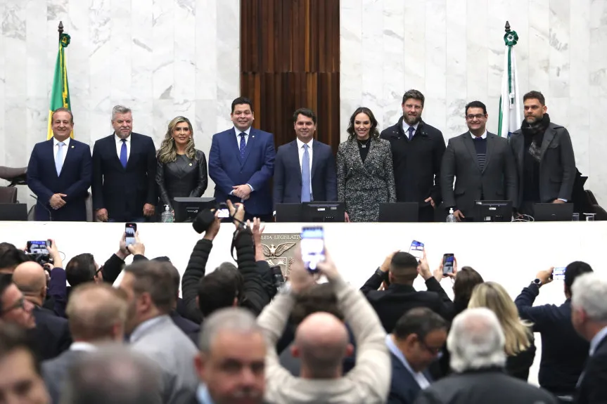 Membros da nova Mesa Diretora da Casa na ocasião da eleição do colegiado, ocorrido em 2024.Créditos:Orlando Kissner/Alep