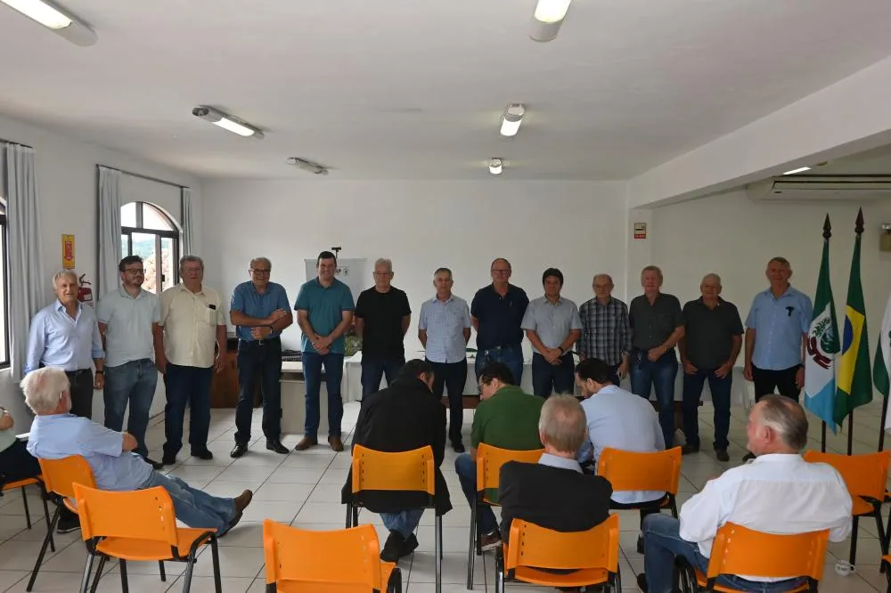 Nova diretoria do Sindicato Rural de Castro toma posse com compromisso de fortalecer o setor agropecuário.