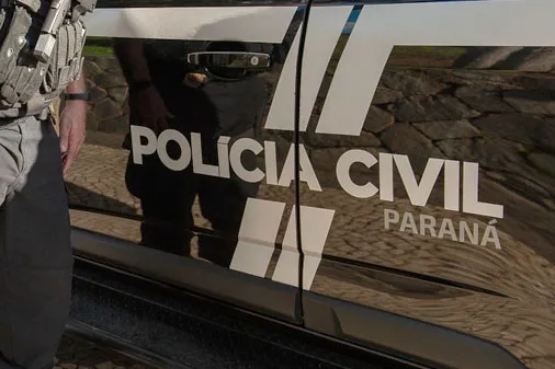 PCPR apreende tratores avariados por enchentes, à venda em Cascavel Foto: PCPR