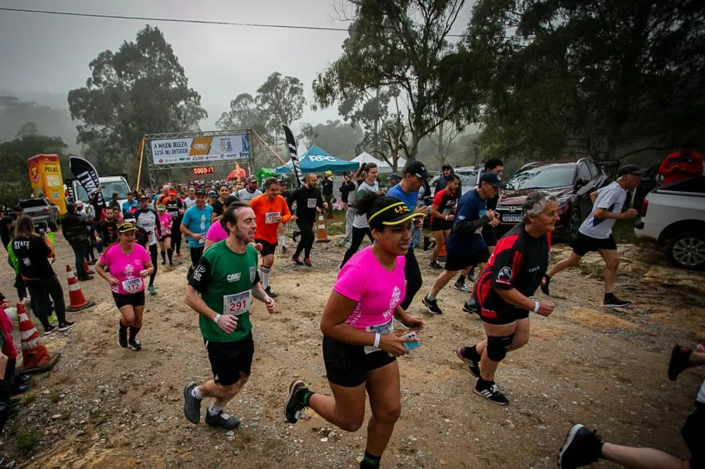 A prova, que combina esporte, história e natureza, oferece aos participantes a oportunidade de percorrer trilhas em um dos cenários mais emblemáticos da região.