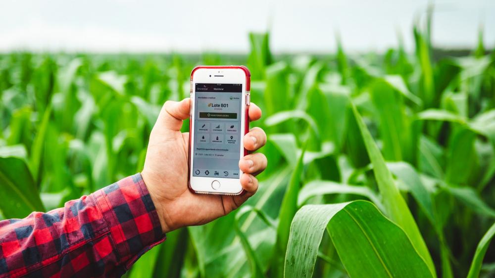 A agricultura digital otimiza o trabalho no campo e ajuda a aumentar a produtividade das lavouras de uma forma mais rentável e sustentável.
