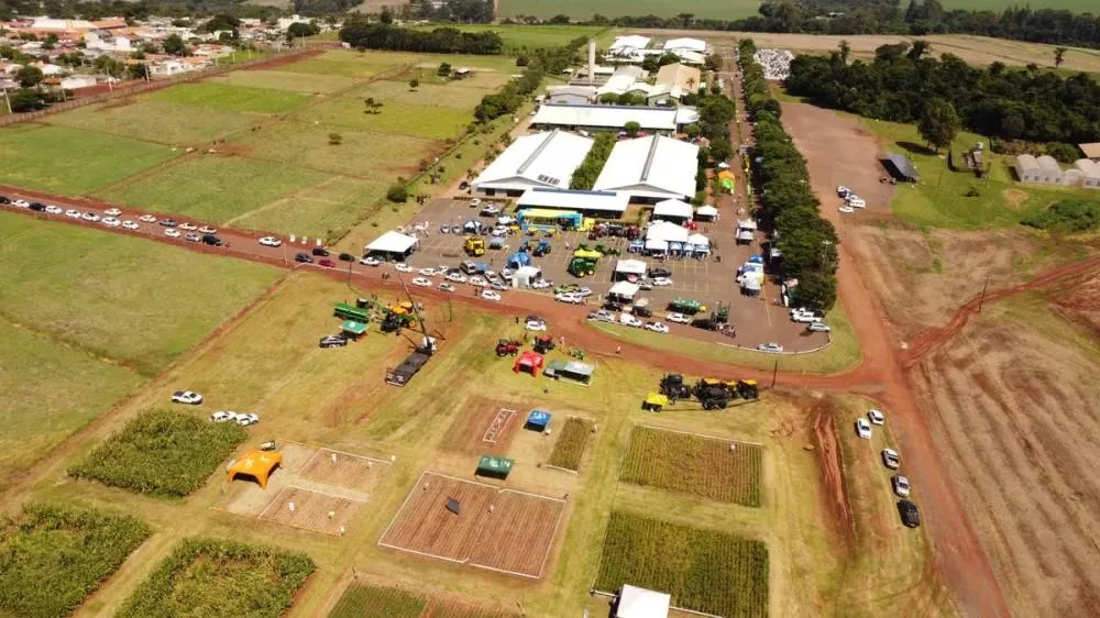 XXII Feira Agropecuária em Campo Mourão (PR) vai reunir cerca de 120 empresas e apresentar as novidades do setor Crédito das fotos Centro Universitário Integrado-Divulgação
