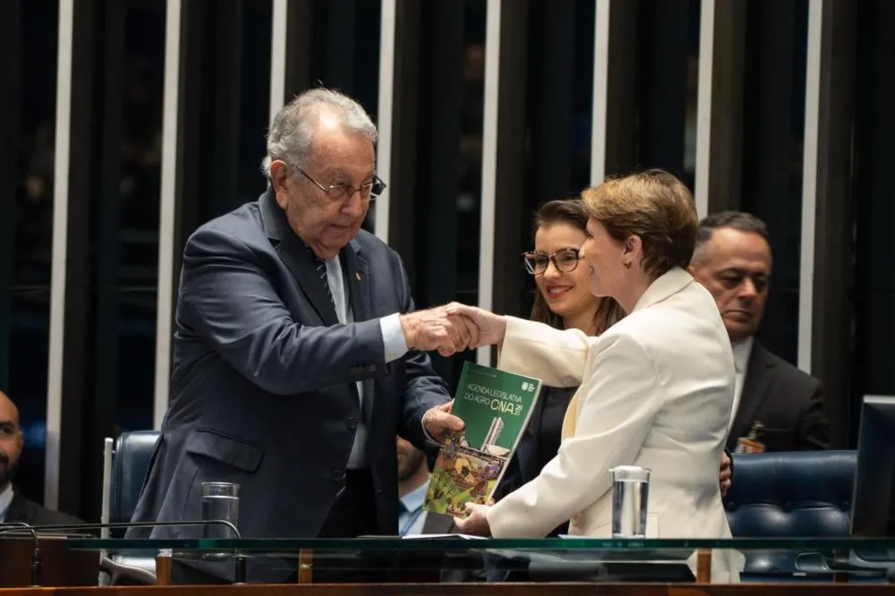 Sistema FAEP participa de entrega da Agenda Legislativa do Agro ao Congresso