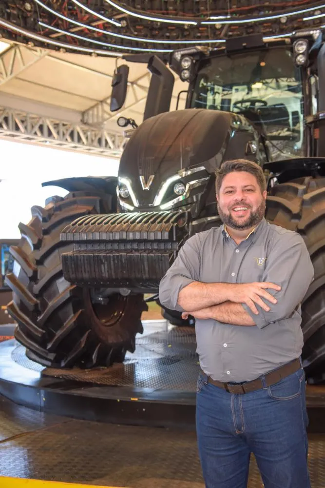 Claudio Esteves, diretor Comercial da Valtra