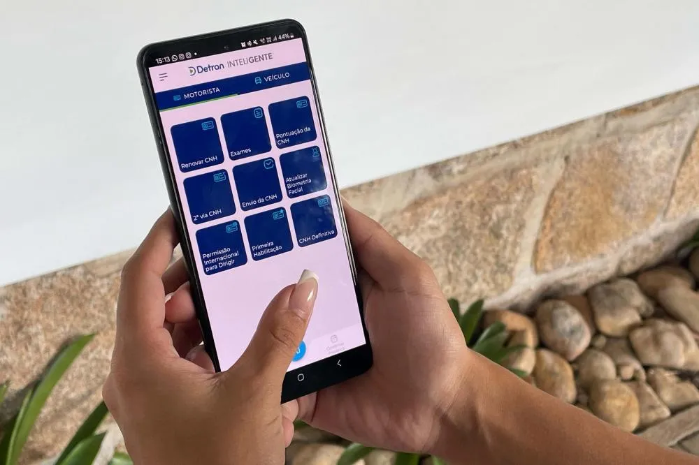 Detran-PR ultrapassa 4 mil envios de imagens na biometria facial: veja como garantir a aprovação da sua foto Foto: Celepar