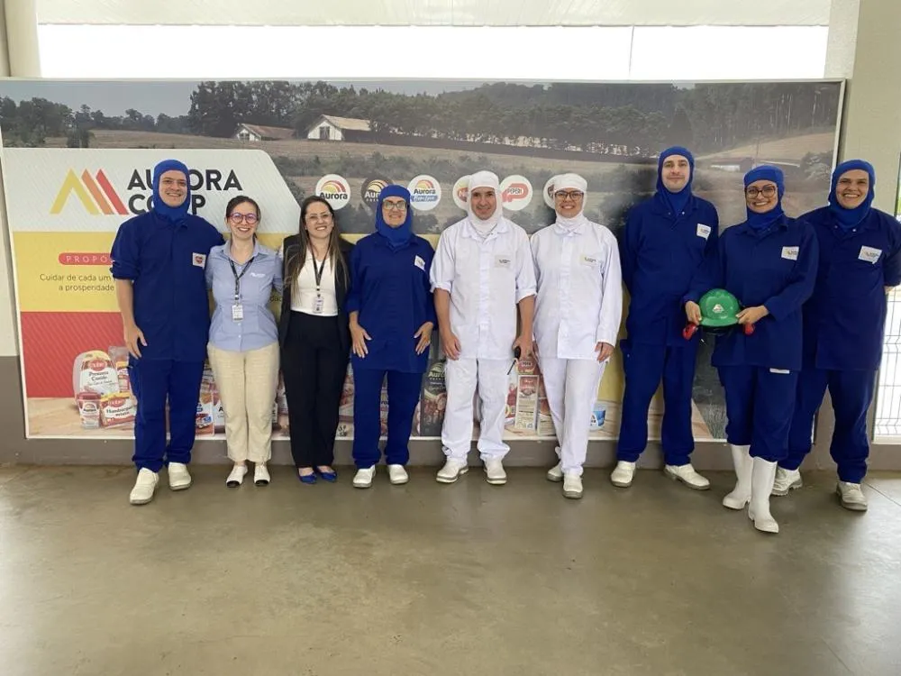 A Aurora Coop, uma das maiores cooperativas agroindustriais do Brasil, anunciou hoje a renovação de importantes certificações internacionais em bem-estar animal. (Foto: Divulgação).