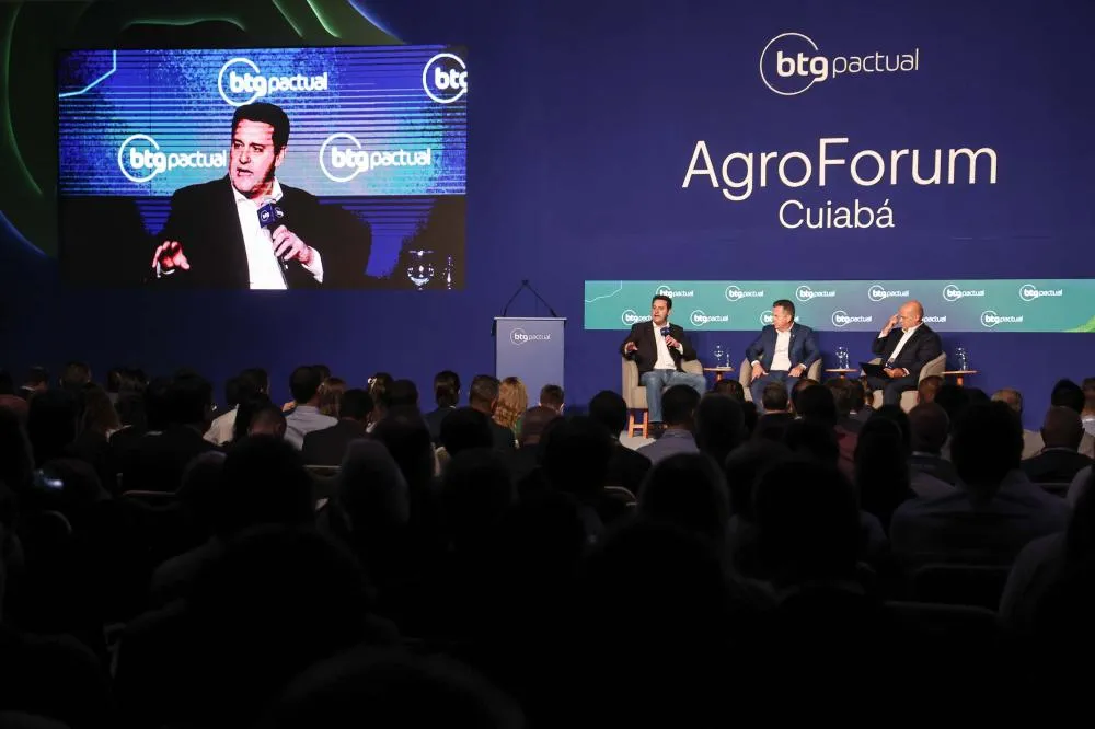 Paraná é modelo de agronegócio moderno para o Brasil, diz Ratinho Junior em fórum do BTG Foto: Jonathan Campos/AEN