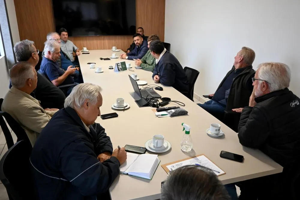 Secretário e comandante destacam reforço no efetivo e novas tecnologias de vigilância em Castro. Foto: Toninho Anhaia