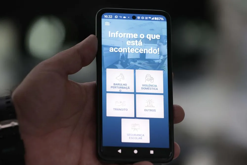 App 190 PR: com 412 mil atendimentos, tecnologia transformou acionamento da PM Foto: Geraldo Bubniak/AEN
