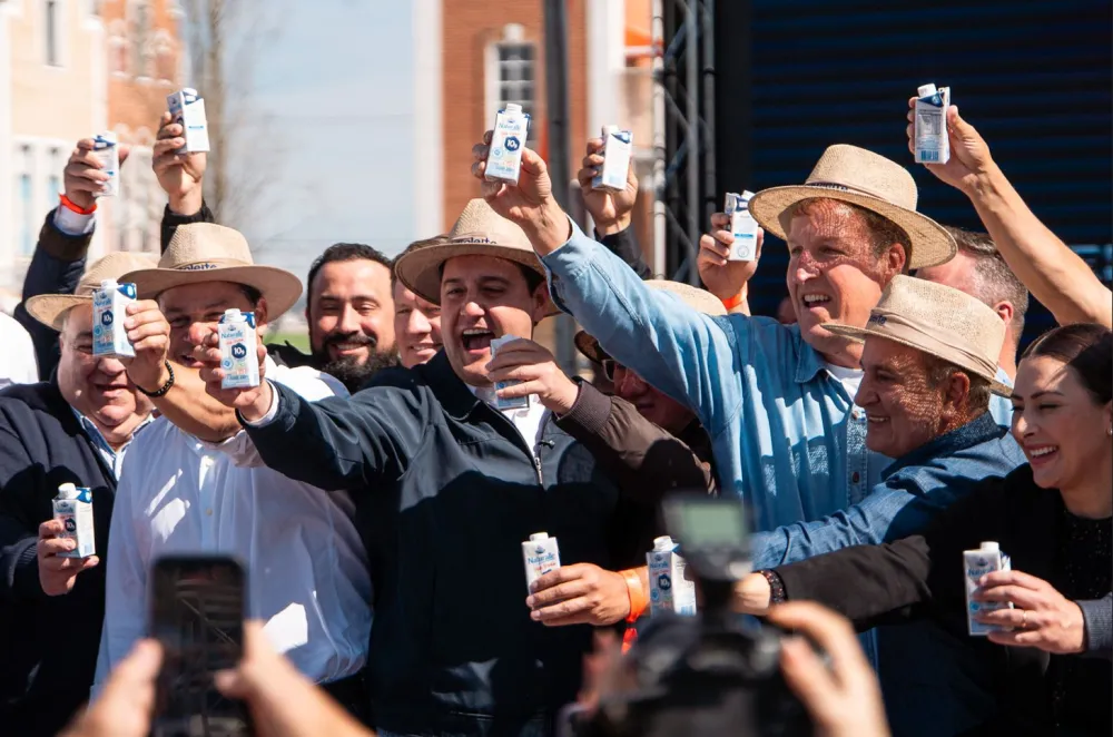 Governador Ratinho Jr anuncia aporte para fortalecer Agroleite e Parque Tecnológico 