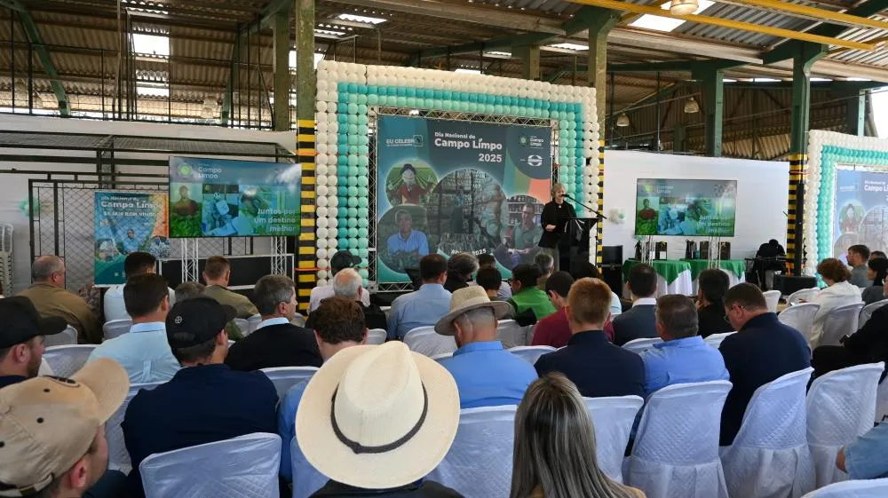 Produtores, lideranças, especialistas e comunidade em geral celebraram em Ponta Grossa os avanços da logística reversa no Dia Nacional do Campo Limpo. Crédito da Foto Toninho Anhaia