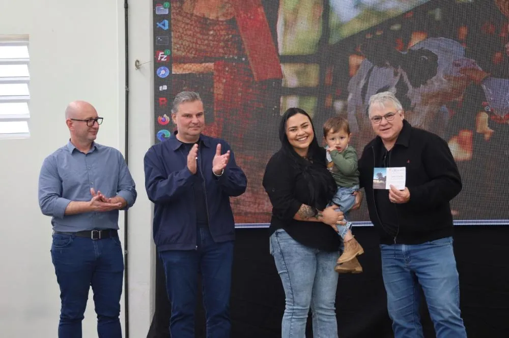 Em Palmeira, Simpósio do Leite debate o fortalecimento do setor e premia vencedores do Concurso de Fotografia