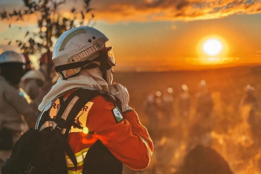 Incêndios florestais caem 50% em agosto, mas tempo seco em setembro preocupa Foto: CBMPR