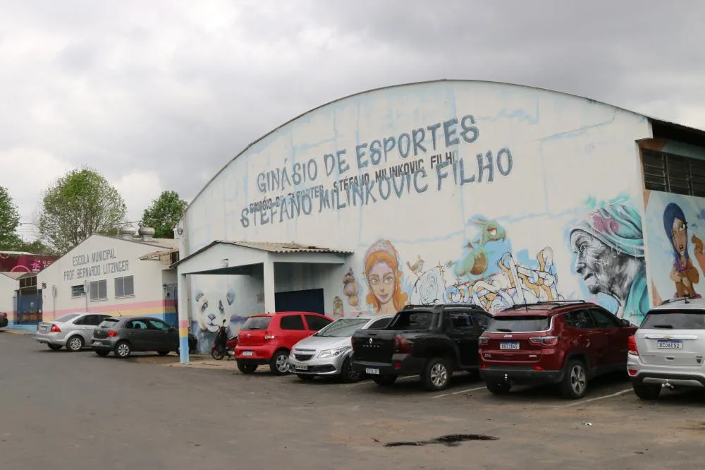Doações devem ser levadas no sábado (04) ao Ginásio Estéfano Milinkovic (ao lado da escola Bernardo) (Imagens: Divulgação/Daniel Calvo)