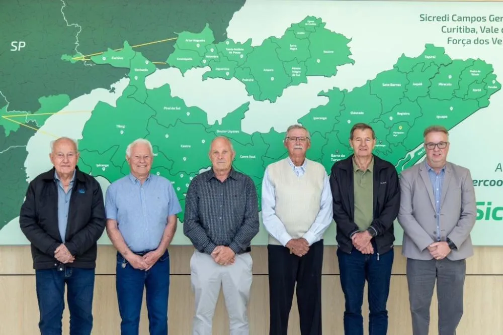 Sicredi reúne todos os presidentes da sua história.