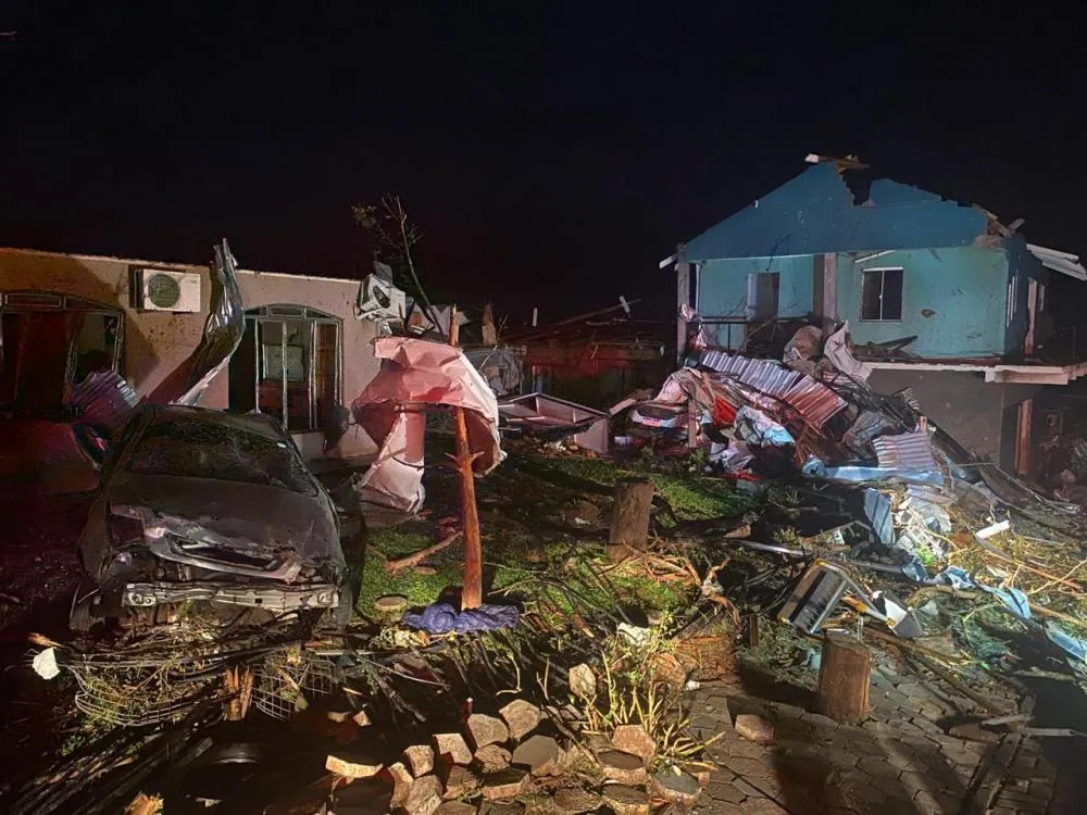 432 pessoas são atendidas após tornado em Rio Bonito do Iguaçu; governador decola para região Foto: Corpo de Bombeiros