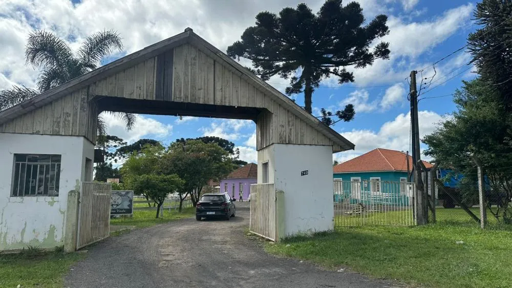 Doações podem ser entregues no quartel dos Bombeiros e no Educandário Manoel Ribas Divulgação/Daniel Calvo