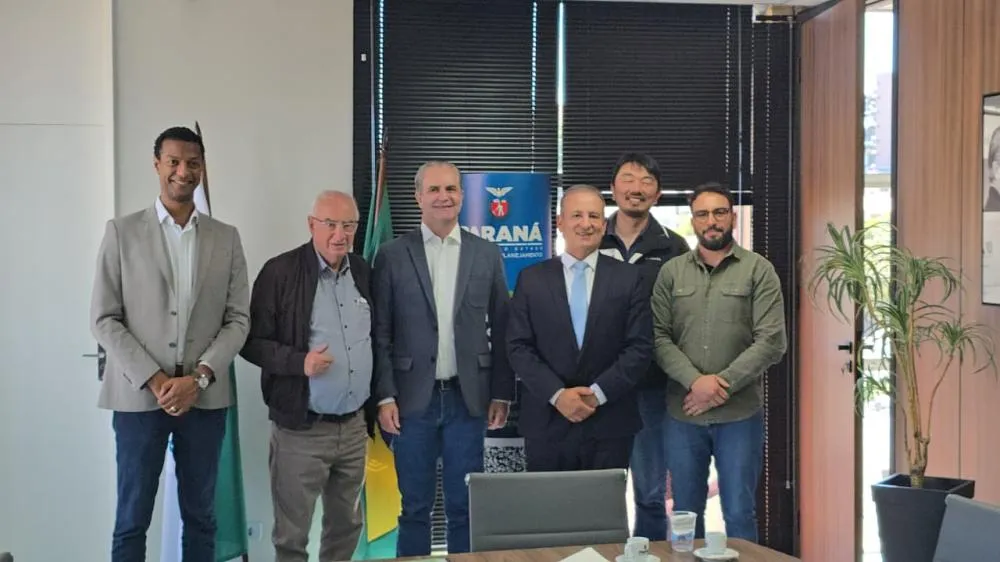 Deputado Fadel e prefeito Reinaldo Cardoso em reunião com o secretário Ulisses Maia. 