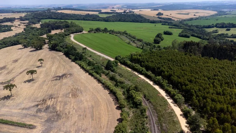  Frentes de trabalho da Prefeitura já atuaram em mais de 500 km de estradas rurais só em 2025. Foto Prefeitura de Ponta Grossa