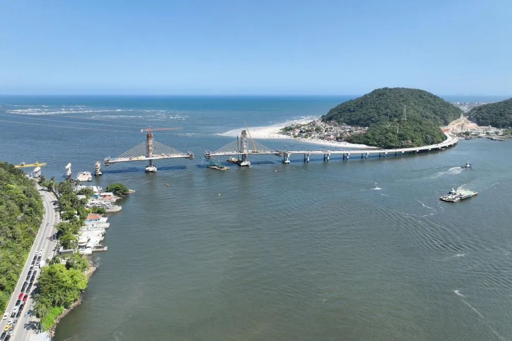 Ponte de Guaratuba alcança 88% de execução com a conclusão de todas as estacas Foto: Felipe Henschel/AEN